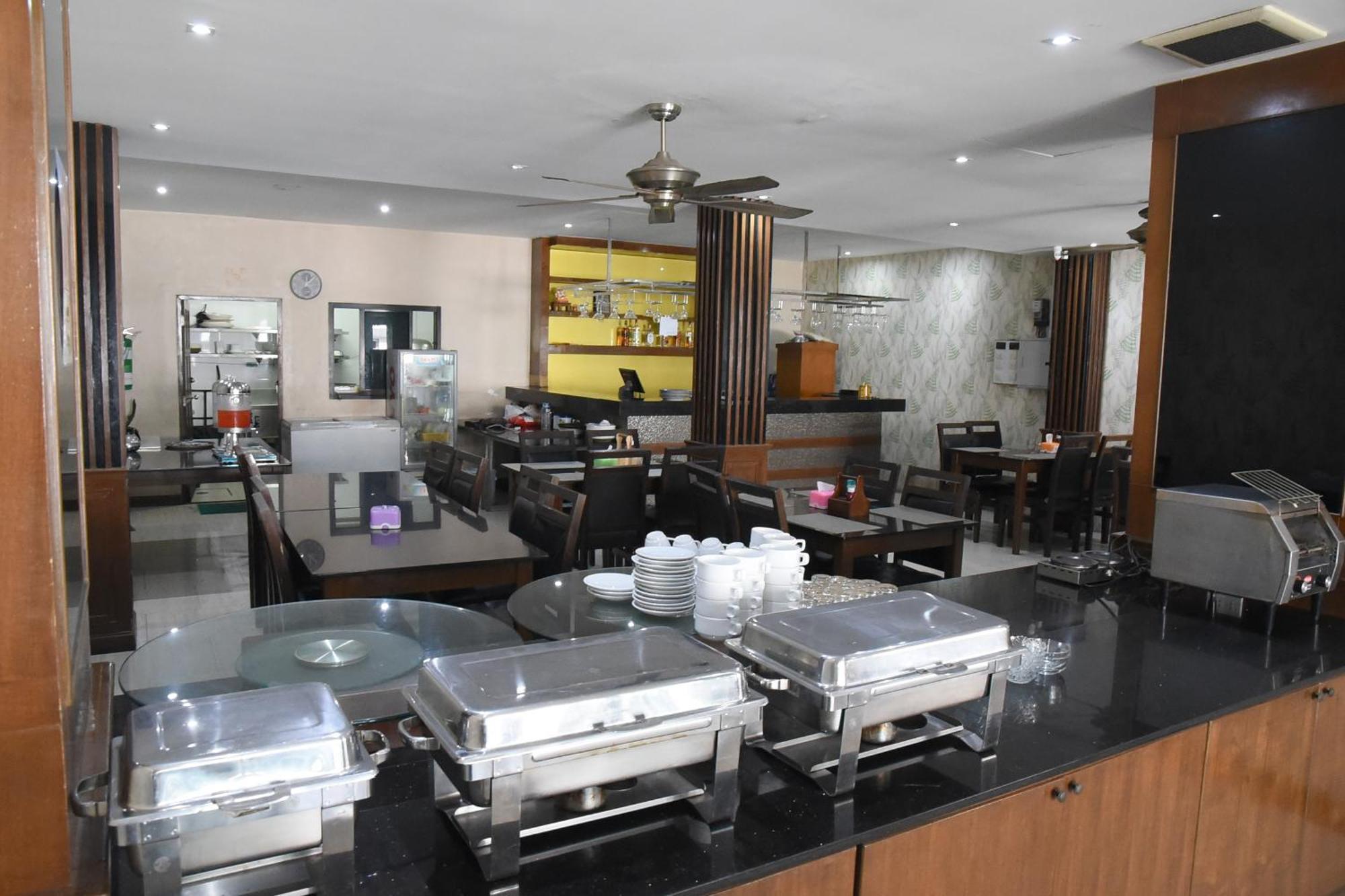 The Base Inn Pattaya Exteriér fotografie