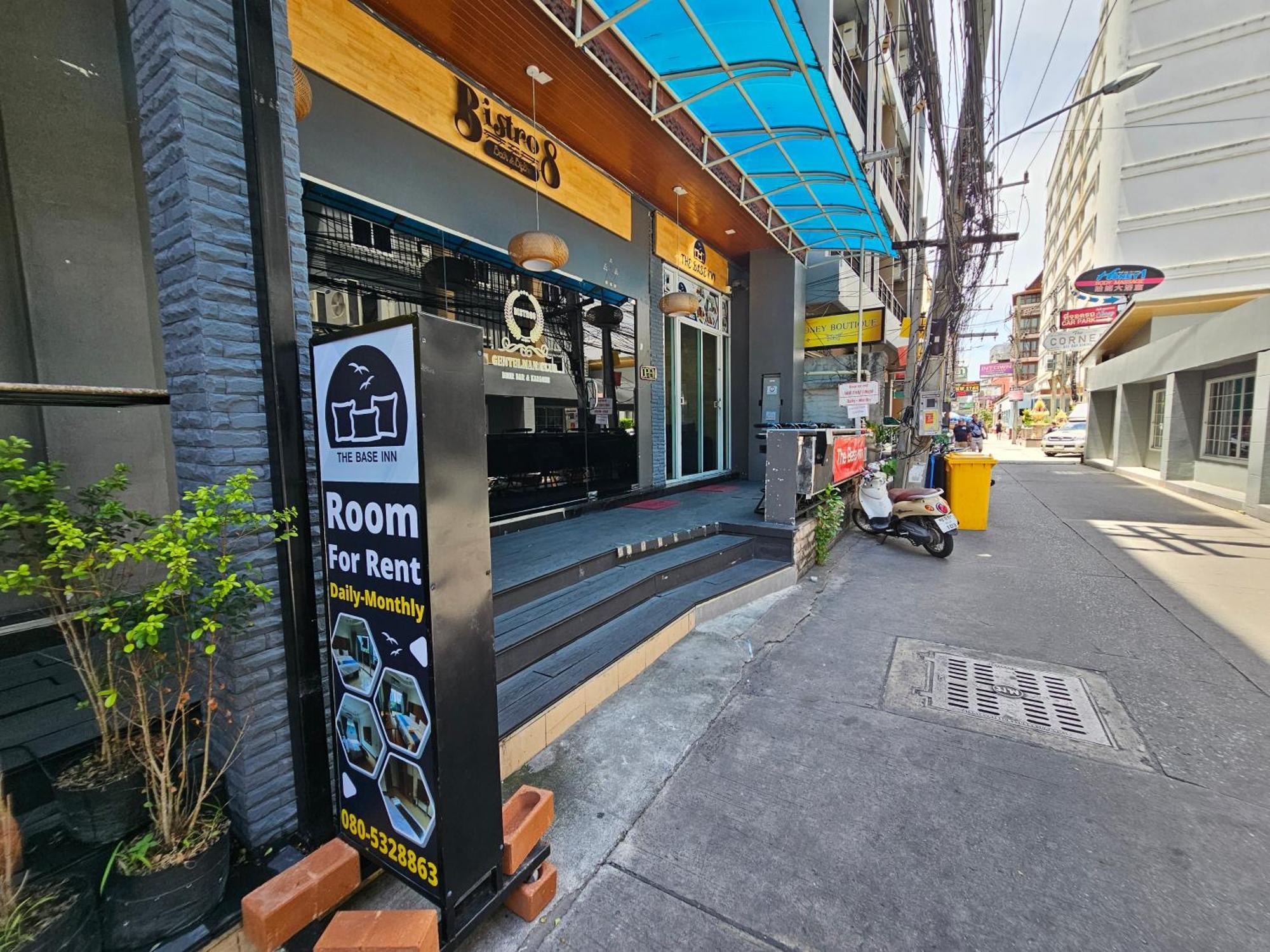 The Base Inn Pattaya Exteriér fotografie
